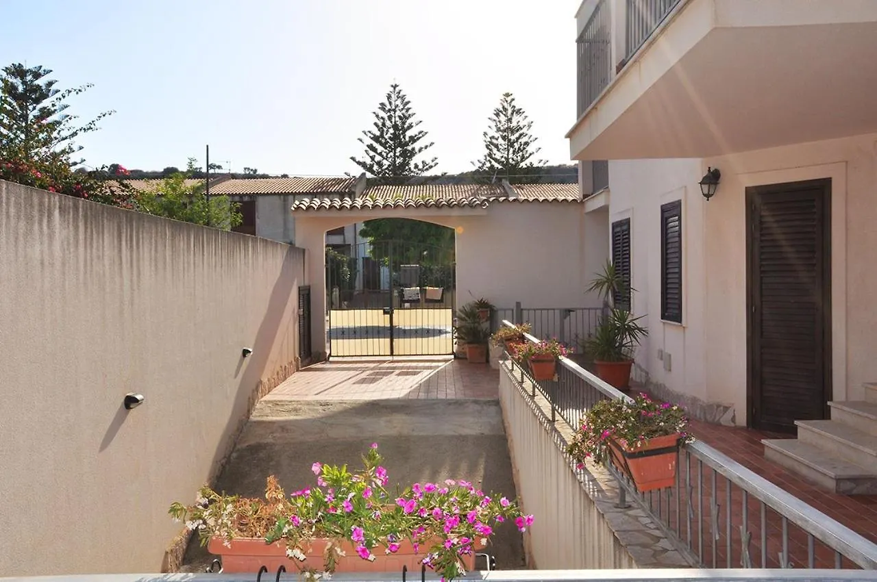 I Tre Golfi - Appartamenti Fino A 1 Chilometro Dal Centro San Vito Lo Capo 0*,  Italia